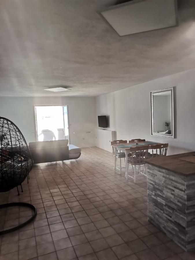 Alma Apartment *