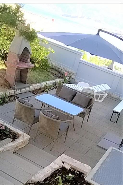 Alma Apartment