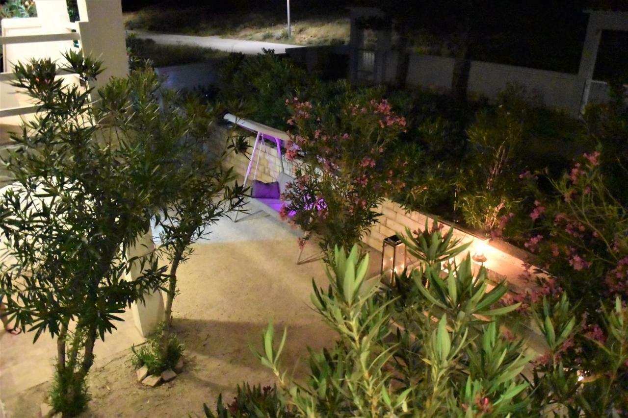 Apartment Alma Pag Town